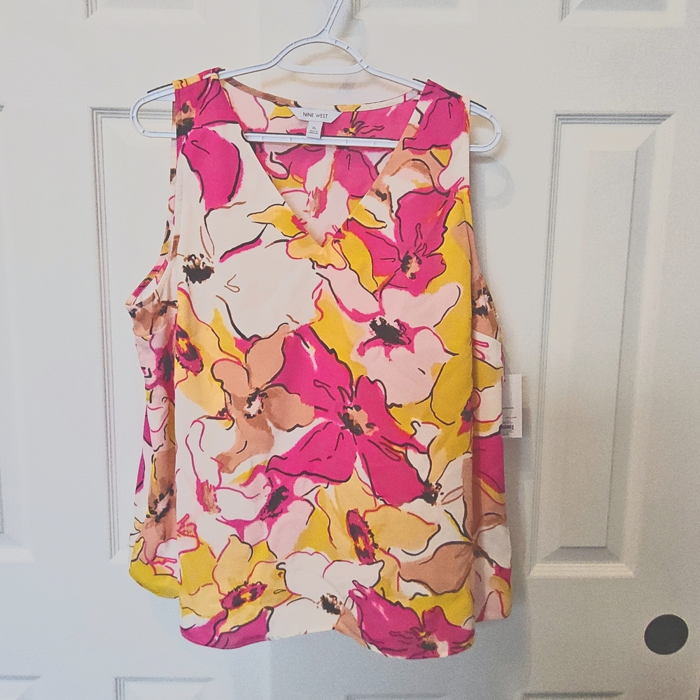 NWT Nine West XL Tank